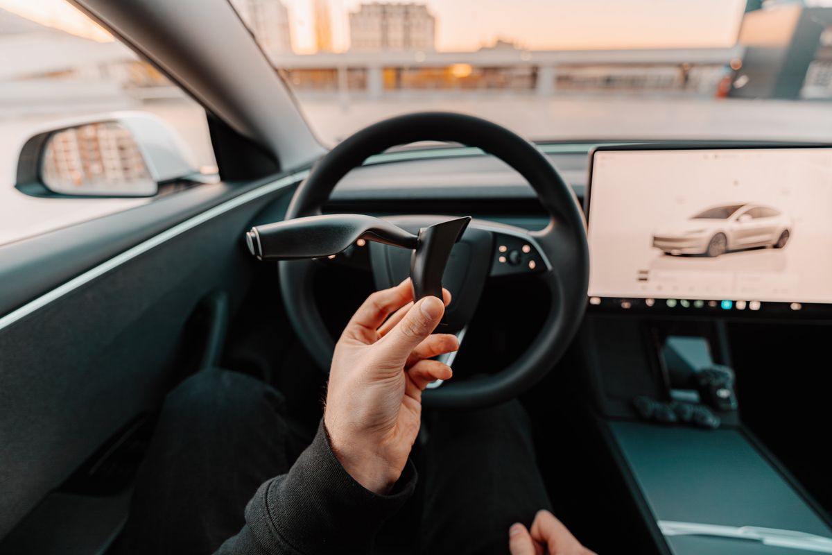 S3XY Stalks Tesla Model 3 Highland