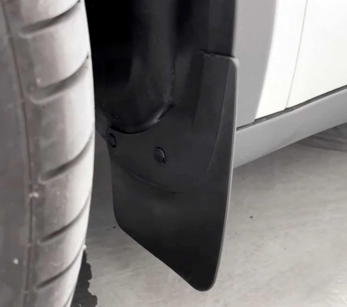 Premium skvettlapper Tesla Model Y - 4 stk