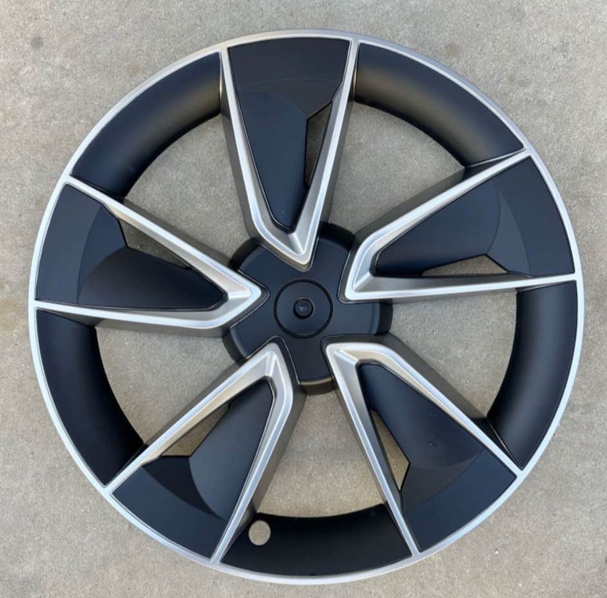 Performance 19" hjulkapsler - Tesla Model Y Juniper