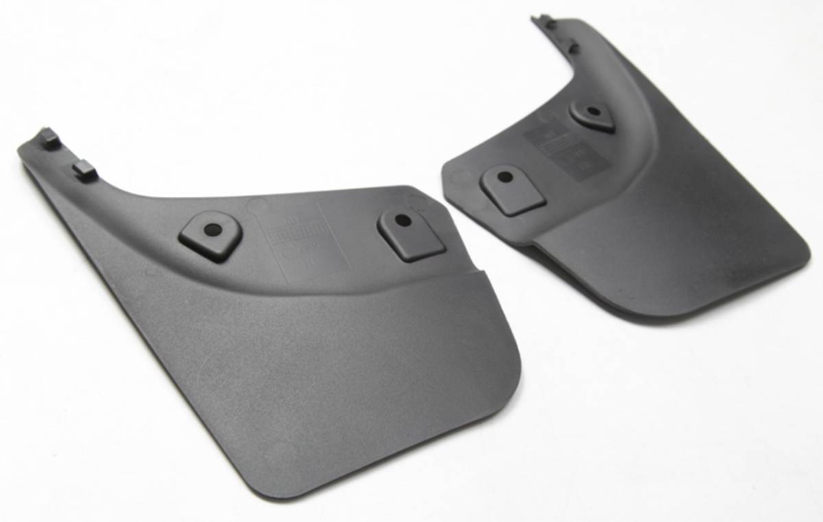 Skvettlapper bak Tesla Model Y - originalt design